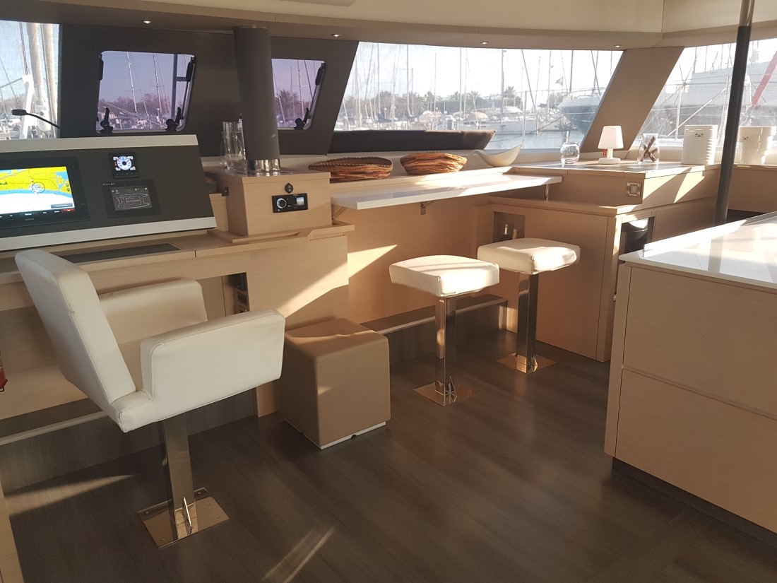 Catamaran Victoria 67 Fountaine Pajot Prix de vente : 1 660 000 € 