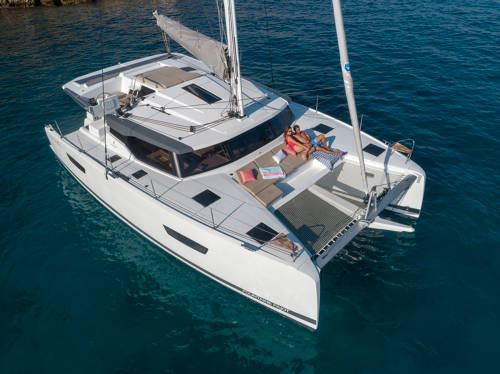 Sailing catamaran ASTREA 42 Fountaine Pajot Price 420 000 € TTC