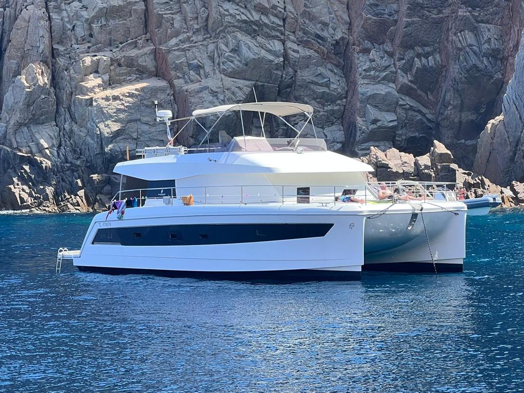 MY44 FOUNTAINE PAJOT Prix de vente 920000€ 