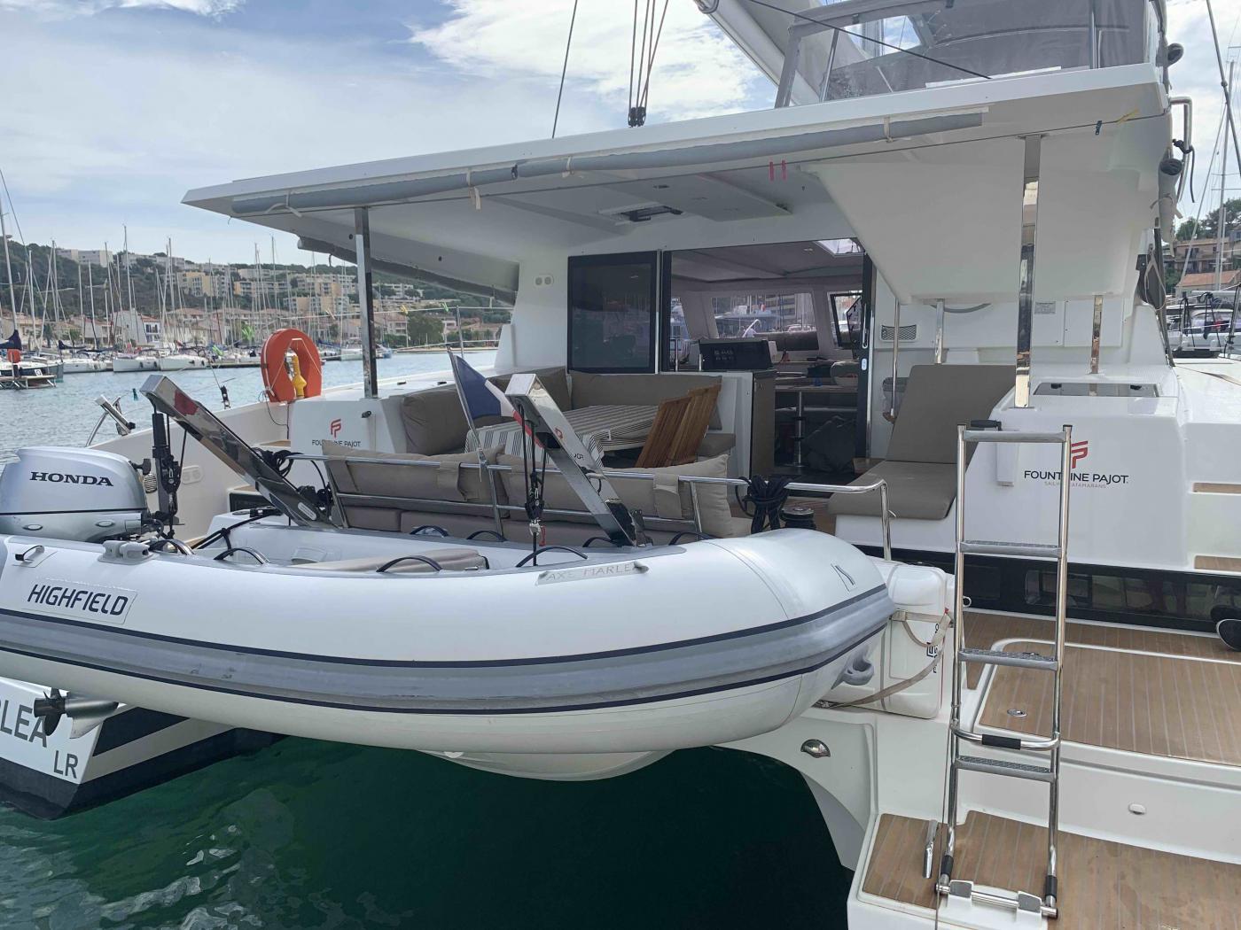 Sailing catamaran LUCIA 40 Maestro Fountaine Pajot Price 415 000 € TTC