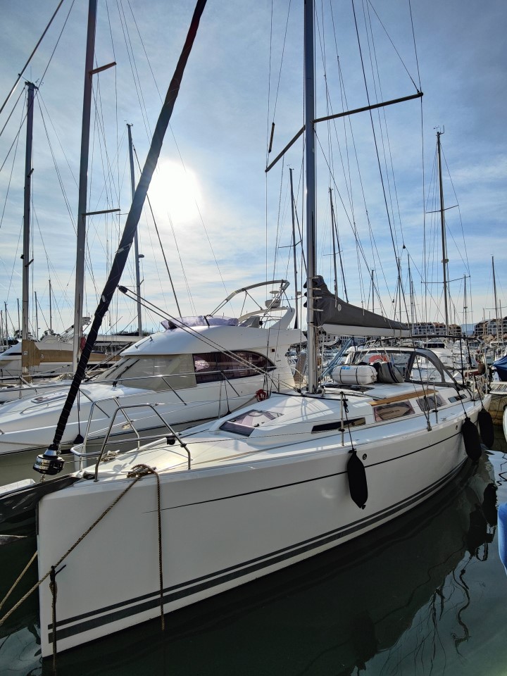 Second hand sailboat hanse 345