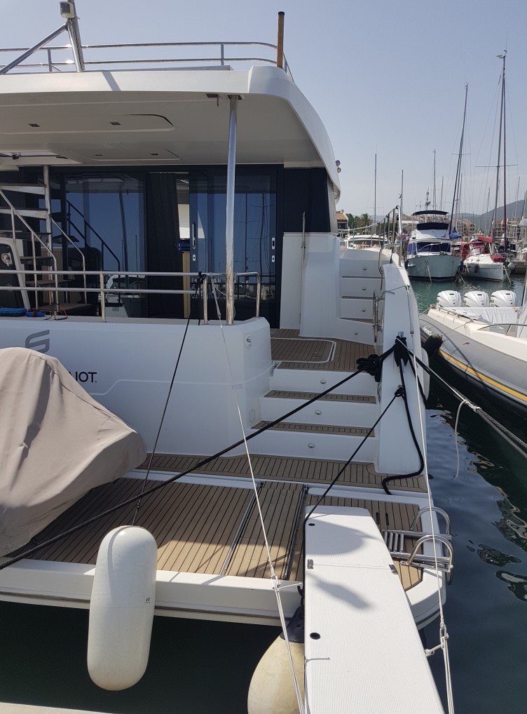 MY44 FOUNTAINE PAJOT Prix de vente 920000€ 